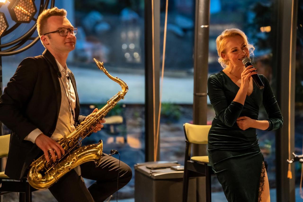 Belmonte Hotel Krynica-Zdroj Bagian luar foto The band in 2017